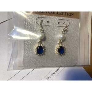 1994 NWT Darla Collection Gold Dangle Earrings w/Sapphire Crystals & Pearl
